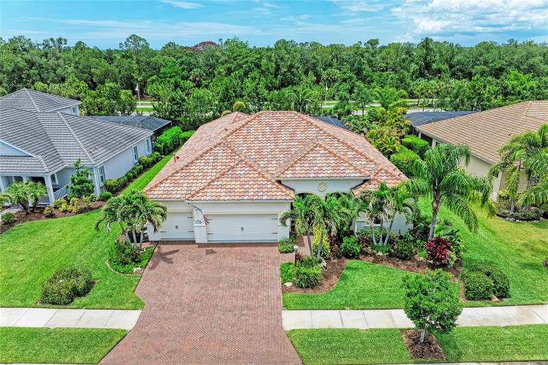4 bedroom Single Family Residence at 12642 Harney Street, Grand Palm Ph 2AB & 2AC, Venice — photo 5