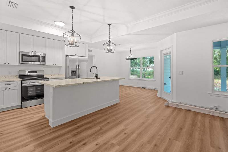 3 bedroom Single Family Residence at 7970 NE 102nd Court, University Estates, Bronson — photo 5