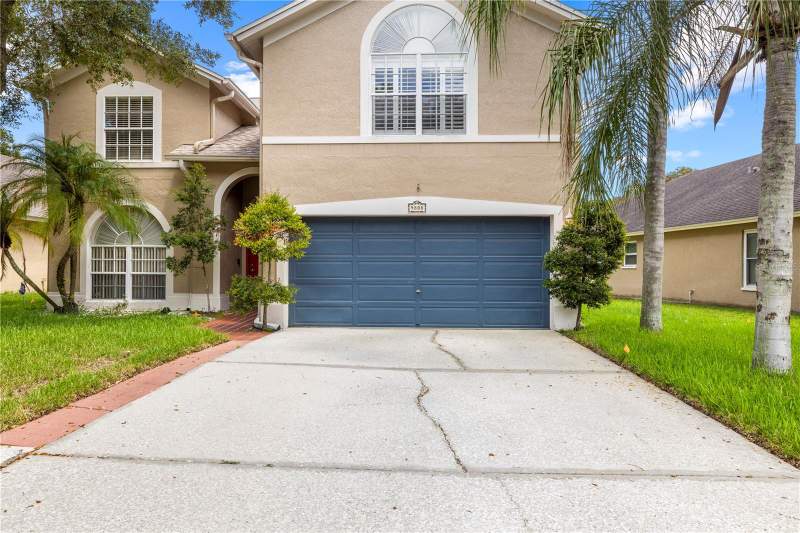 4 bedroom Single Family Residence at 9808 Long Meadow Drive, Town Park Ph 2, Tampa — photo 3
