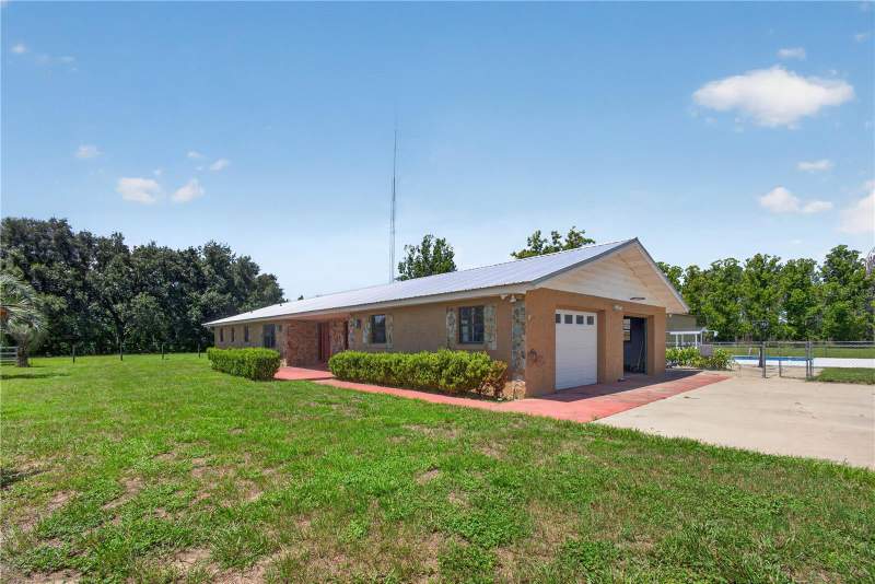 3 bedroom Single Family Residence at 12776 SE 87th Terrace, Belleview, Belleview — photo 2