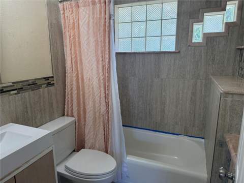 4702 Cronin Drive, Sarasota FL - photo 15 of 19