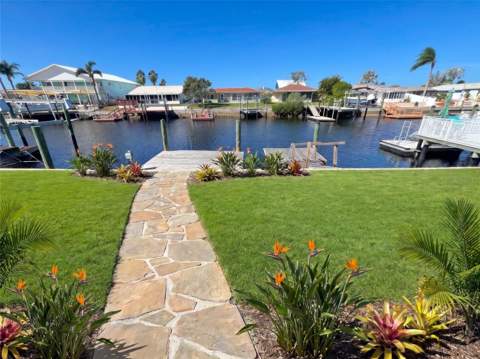 4937 Dory Drive, New Port Richey FL - photo 8 of 73