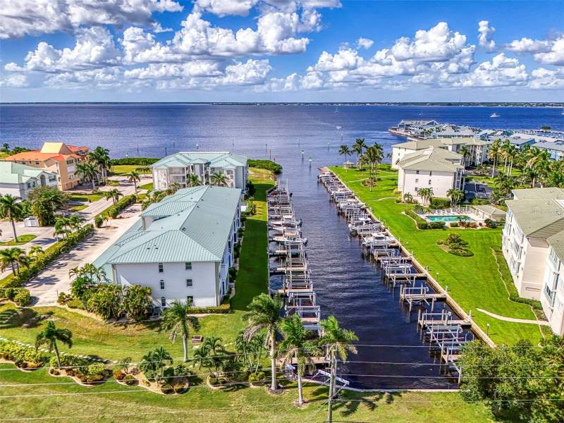 3 bedroom Condominium at 130 Breakers Court #221, Breakers Point Ph 02, Punta Gorda — photo 2