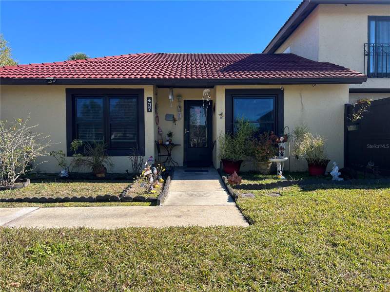 2 bedroom Townhouse at 437 HUNTER CIRCLE, COOPERSMITH VILLAGE AT POINCIANA, KISSIMMEE — photo 1