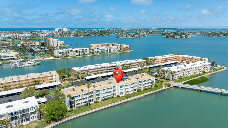 2 bedroom Condominium at 7425 Bay Island Drive #104, Bay Island Group 2, South Pasadena — photo 2