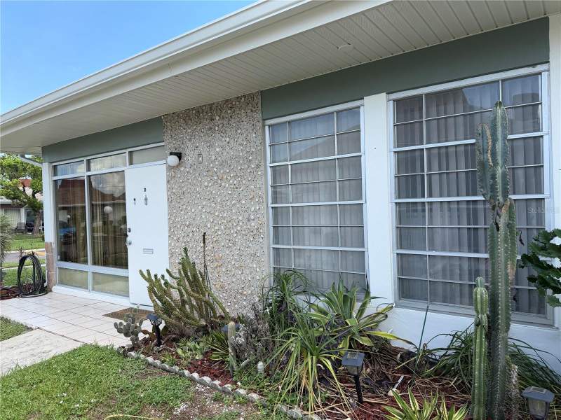 4340 TAHITIAN GARDENS CIRCLE #D home for sale in Tahitian Gardens