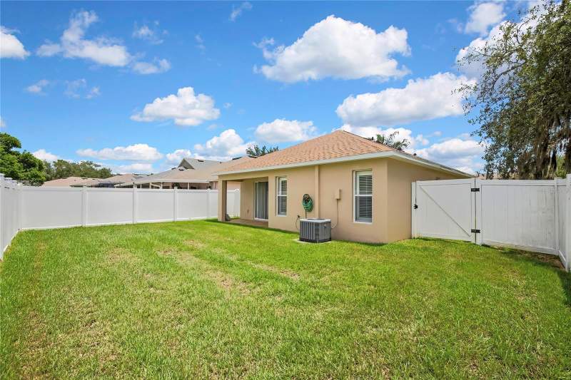 3 bedroom Single Family Residence at 209 Winthrop Drive, Villages At Avalon Ph 1, Spring Hill — photo 5