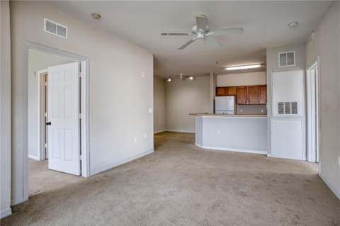 8225 Claire Ann Dr #203, Orlando FL - photo 13 of 37