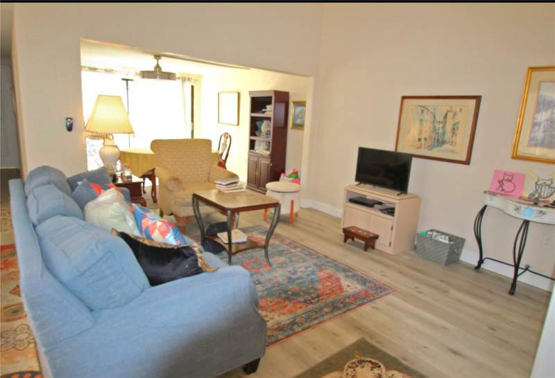 2 bedroom Single Family Residence at 12217 Saddle Strap Row, Beacon Woods Village, Hudson — photo 3