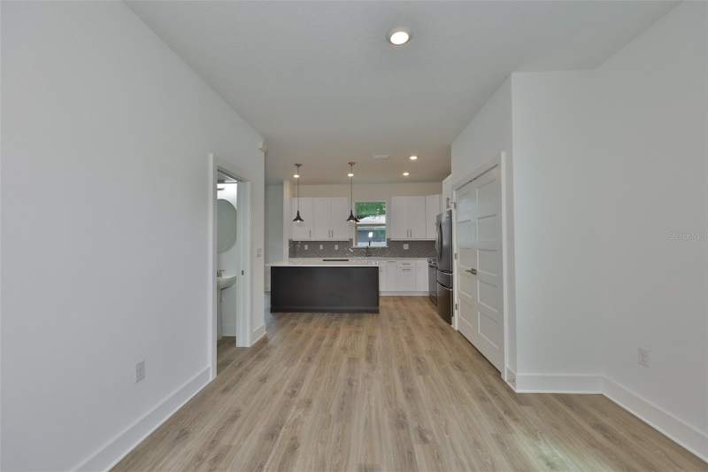 4 bedroom Single Family Residence at 4171 56th Avenue, Magnolia Park, St Petersburg — photo 3