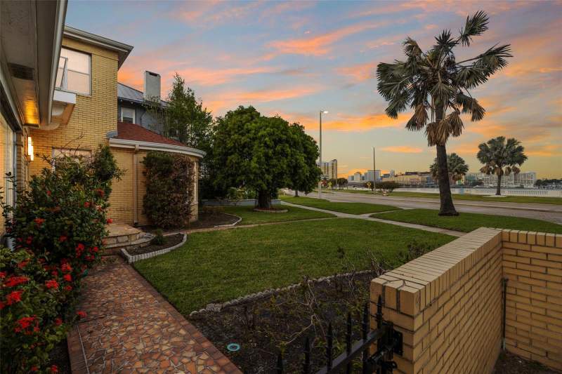 3 bedroom Single Family Residence at 803 Bayshore Boulevard, Morrison Grove Sub, Tampa — photo 5