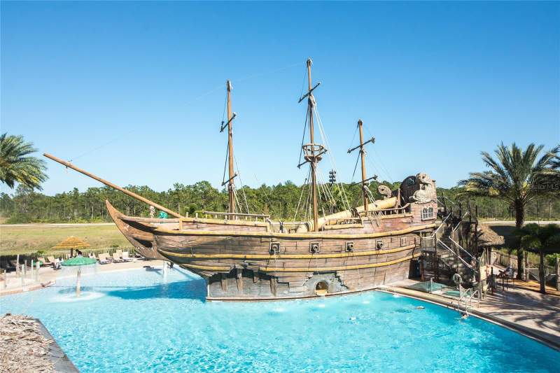 3 bedroom Condo - Hotel at 8112 Poinciana Boulevard #1802, Lake Buena Vista Resort, Orlando — photo 4