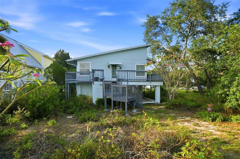 2 bedroom Single Family Residence at 110 Georgia Ave. Avenue, Crystal Beach Rev, Crystal Beach — photo 4