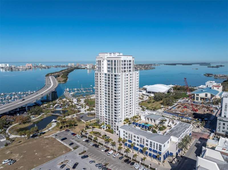Waters Edge Condo