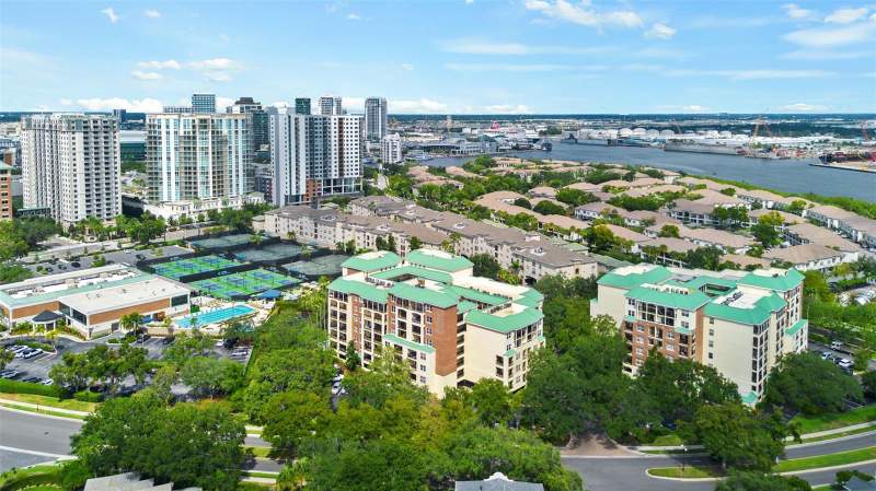 Harbour Court A Condo