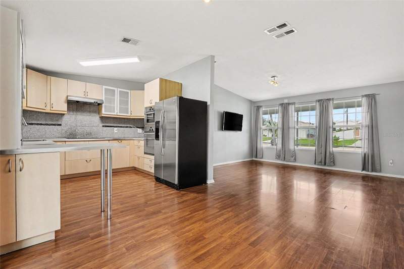 3 bedroom Single Family Residence at 316 SW 19th Terrace, Cape Coral, Cape Coral — photo 5