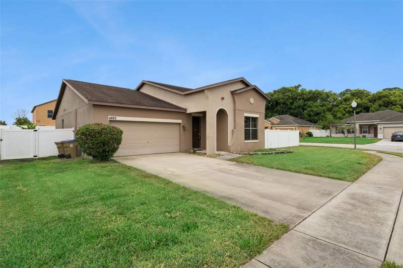 4 bedroom Single Family Residence at 4882 Ashurst Street, Doral Pointe North, Kissimmee — photo 5