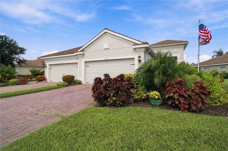 2 bedroom Villa at 5448 Chatham Square Way, Fairfield, Bradenton — photo 5