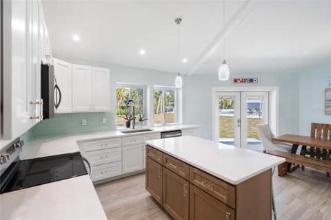 400 Dona Drive, Nokomis FL - photo 8 of 54