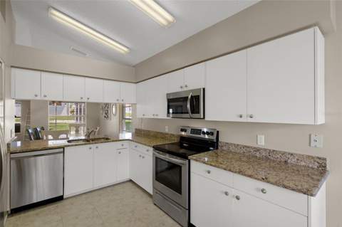 7483 Bridgewater Lane, Spring Hill FL - photo 15 of 90