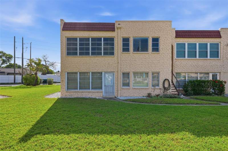 3 bedroom Condominium at 212 Cedarwood Circle #212, Gardens The Condo, Seminole — photo 3