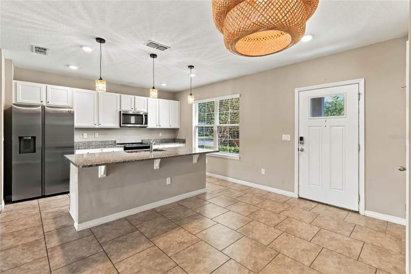 3 bedroom Townhouse at 10114 Salt Point Drive, Waterleigh Ph 2E, Winter Garden — photo 5