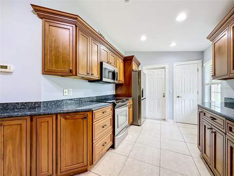 139 Beechwood Lane, Palm Coast FL - photo 8 of 47
