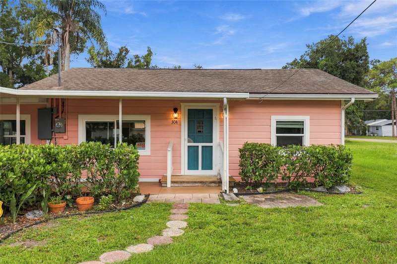 3 bedroom Single Family Residence at 304 Mount Pleasant Road, Mount Pleasant, Nokomis — photo 5