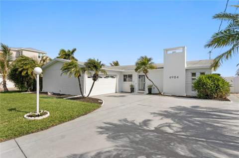 6984 S Shore Drive, St Petersburg FL - photo 6 of 6