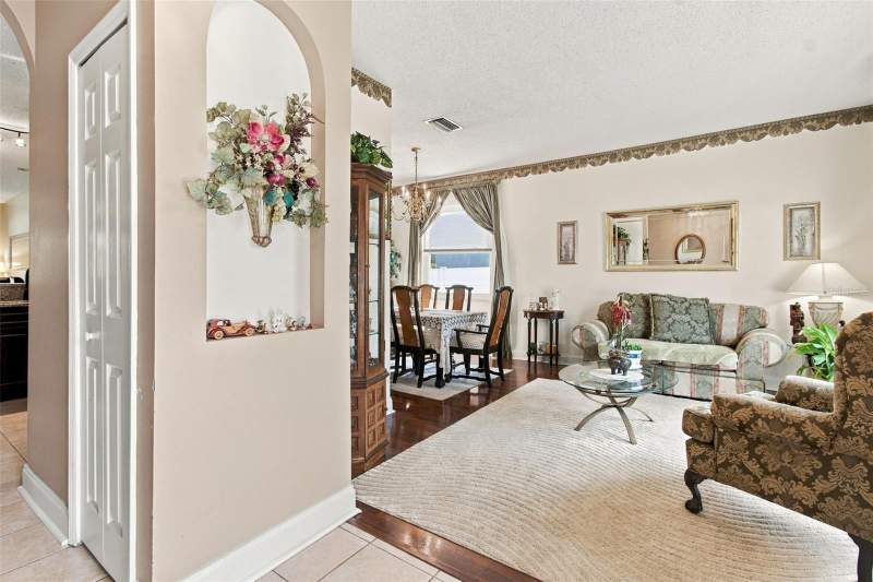 3 bedroom Single Family Residence at 10225 Goldenbrook Way, Cross Creek Prcl K Ph 1B, Tampa — photo 5