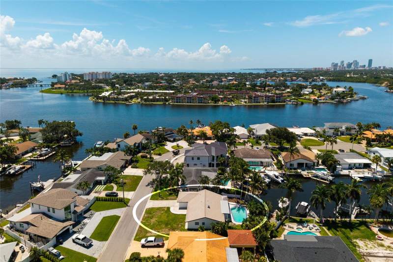 3 bedroom Single Family Residence at 3960 13th Way, Patrician Point, St Petersburg — photo 3
