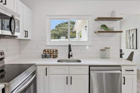 7211 Orpine Drive, St Petersburg FL - photo 15 of 27