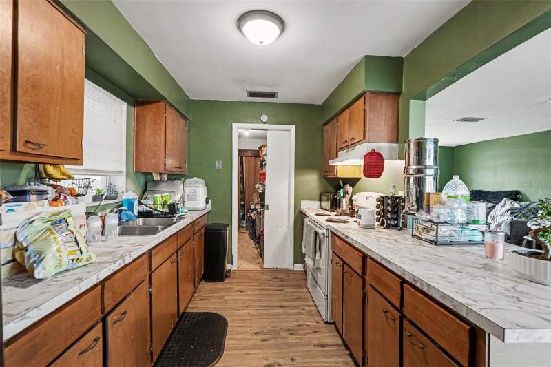 2 bedroom Single Family Residence at 1096 Marlow Avenue, Spring Hill Un 2, Spring Hill — photo 5
