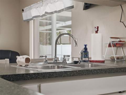 9122 Dupont Avenue, Spring Hill FL - photo 13 of 56