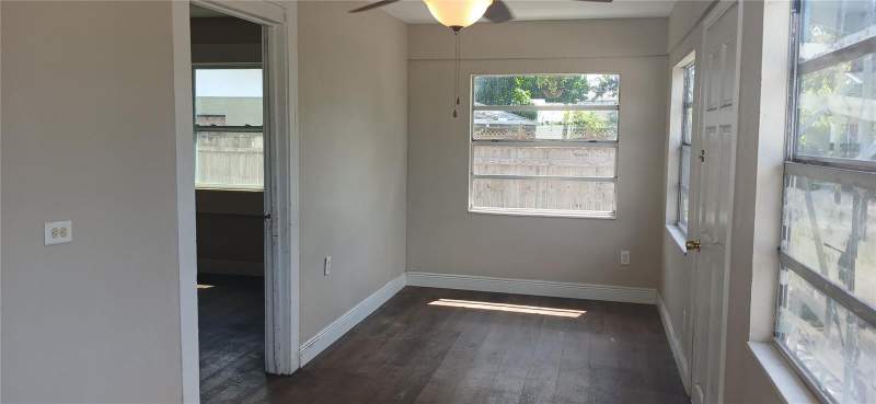 3 bedroom Single Family Residence at 2055 28th Avenue, Pine City Sub Rep, St Petersburg — photo 3