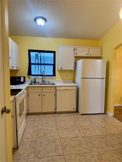 4885 Warrior Lane, Kissimmee FL - photo 7 of 20