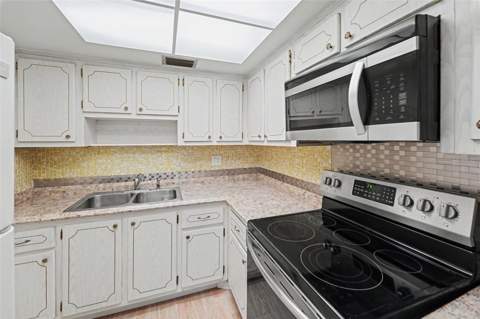 951 79th Avenue #Apt 322, St Petersburg FL - photo 12 of 36