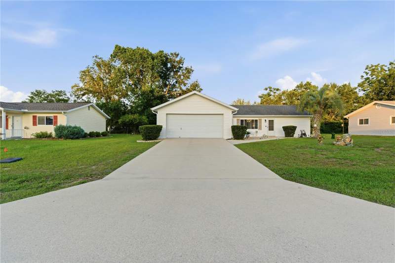 3 bedroom Single Family Residence at 11241 SW 77th Court, Palm Cay 02, Ocala — photo 4