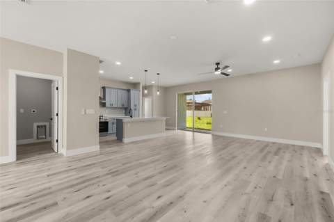 367 Camellia Court, Kissimmee FL - photo 11 of 30