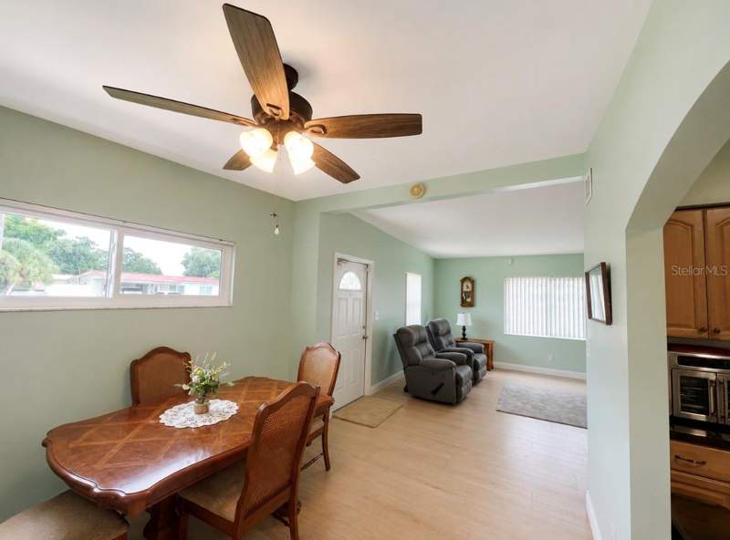 4 bedroom Single Family Residence at 7812 N Gomez Avenue, Grove Park Estates Unit 6, Tampa — photo 4