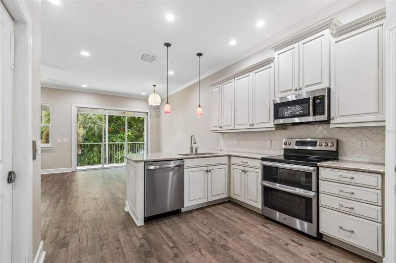 3 bedroom Townhouse at 3144 Nautical Place, Cove At Loggerhead Marina, St Petersburg — photo 3