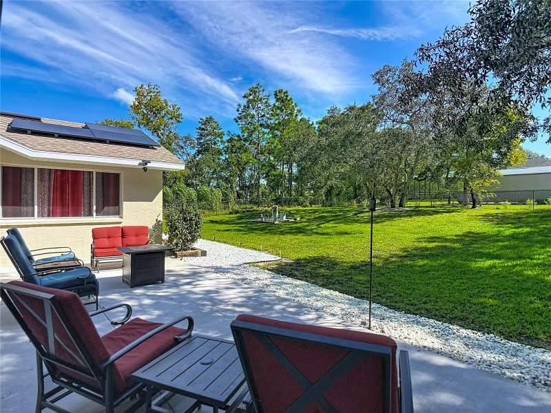 3 bedroom Single Family Residence at 11200 Lomita Wren Road, Royal Highlands, Weeki Wachee — photo 2