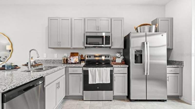 2 bedroom Townhouse at 2782 Armadale Drive, Southloch, Mount Dora — photo 3