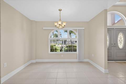 3640 Harborview Court, New Port Richey FL - photo 10 of 95