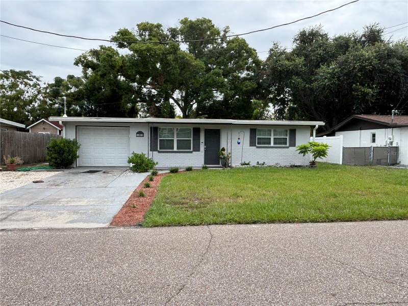 2 bedroom Single Family Residence at 11010 Hassle Avenue, Brown Acres, Port Richey — photo 3