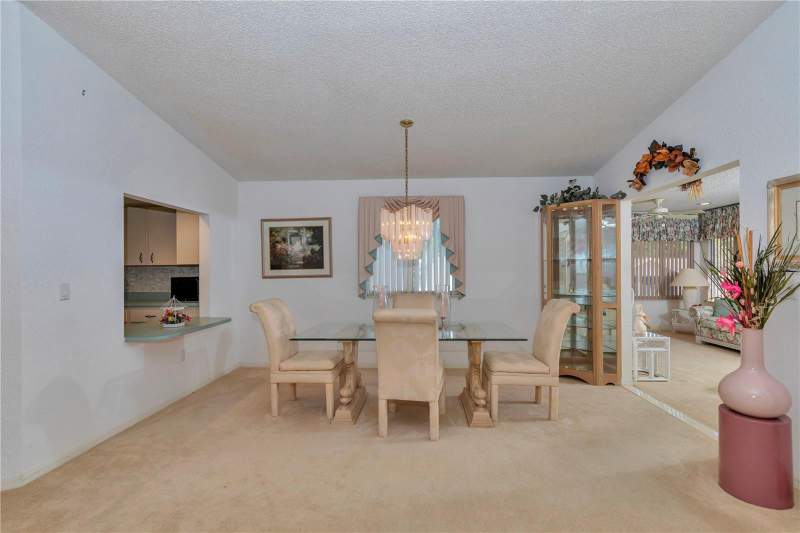 2 bedroom Single Family Residence at 8157 SW 108th Street Road, Oak Run Neighborhood 05, Ocala — photo 5