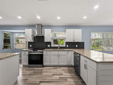 7113 Bright Creek Drive #100, Sarasota FL - photo 19 of 44