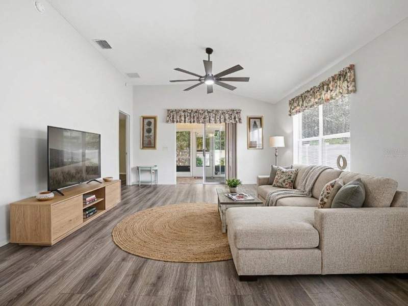 3 bedroom Villa at 8457 SE 167th Forsyth Street, The Villages, The Villages — photo 2