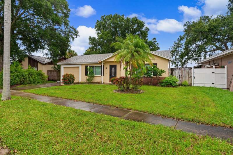 2 bedroom Single Family Residence at 6470 107th Terrace, Beacon Run - Unit 2, Pinellas Park — photo 2