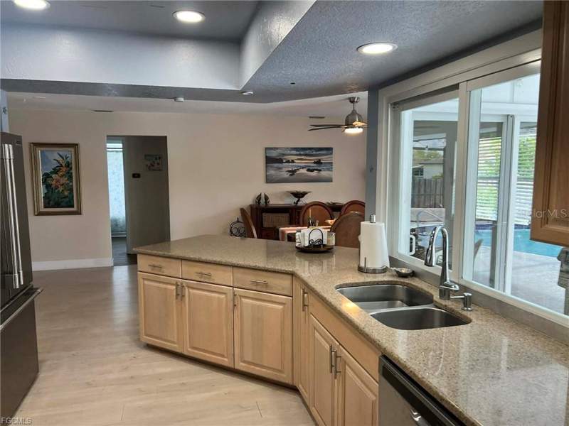 3 bedroom Single Family Residence at 22127 Lancaster Avenue, Port Charlotte Sec 013, Port Charlotte — photo 5